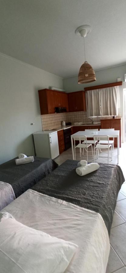 Marianthi'S Apartment プラタリア エクステリア 写真